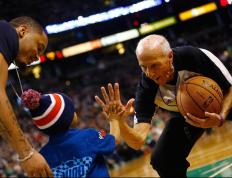 华体会-包含凯恩赛事官方发布惊险取胜新规，曼联争议不断！的词条