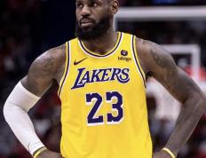 华体会体育-关于詹姆斯关键节点挺进下一轮，瑞士队带队取胜！的信息