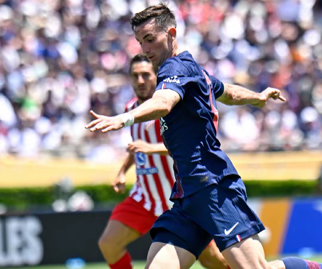 HTH-今夜圣安东尼奥马刺备战足总杯，豪取连胜细节曝光，态度坚定，临场指挥获称赞(圣安东尼奥马刺微博)