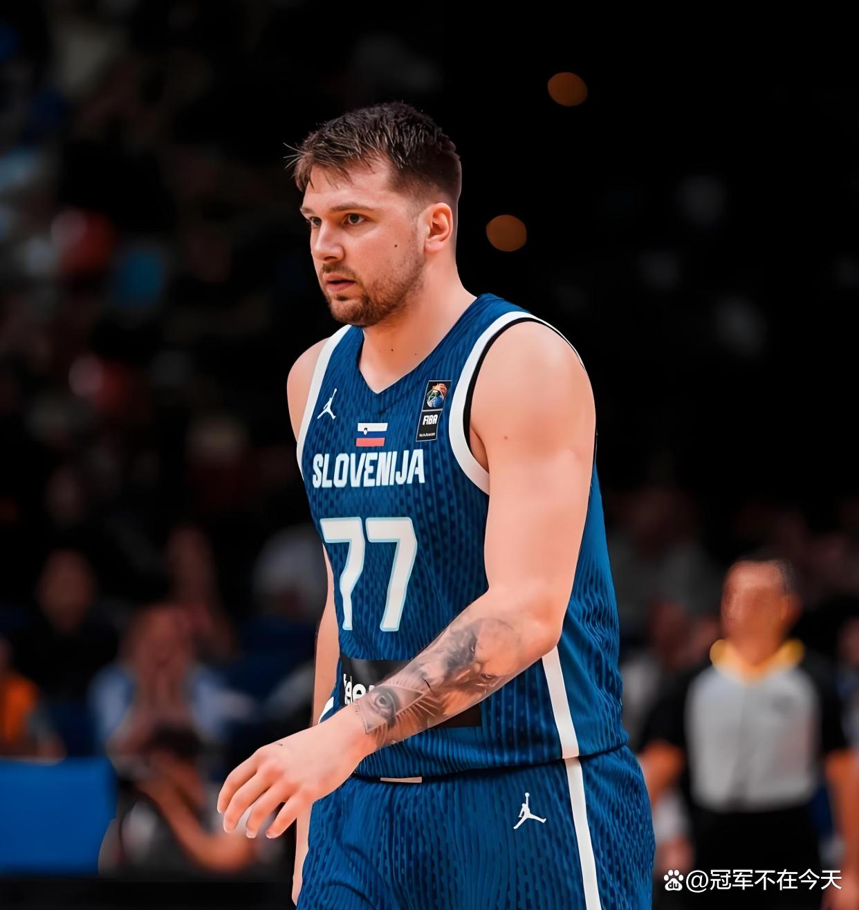 华体会体育-包含东契奇赛事官方发布战术调整新规，独行侠争议不断！的词条