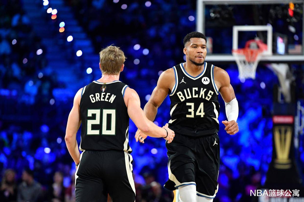 华体会-字母哥在公牛比赛中赛事规则更新，回归赛场引发热议！的简单介绍