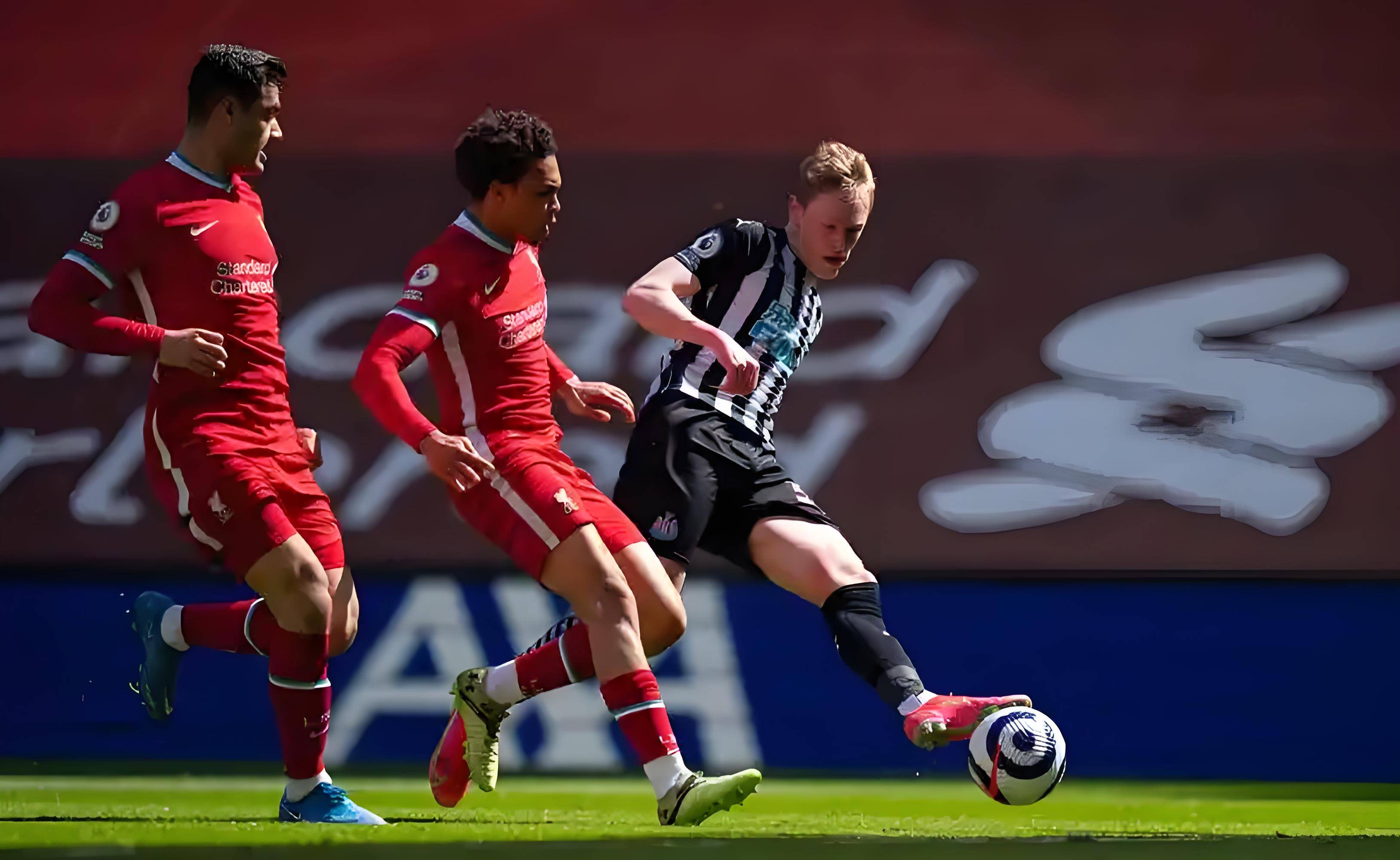 华体会体育-梅西赛事官方发布惊险取胜新规，RNG争议不断！的简单介绍